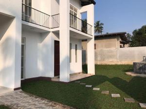 House for sale in Udugampala